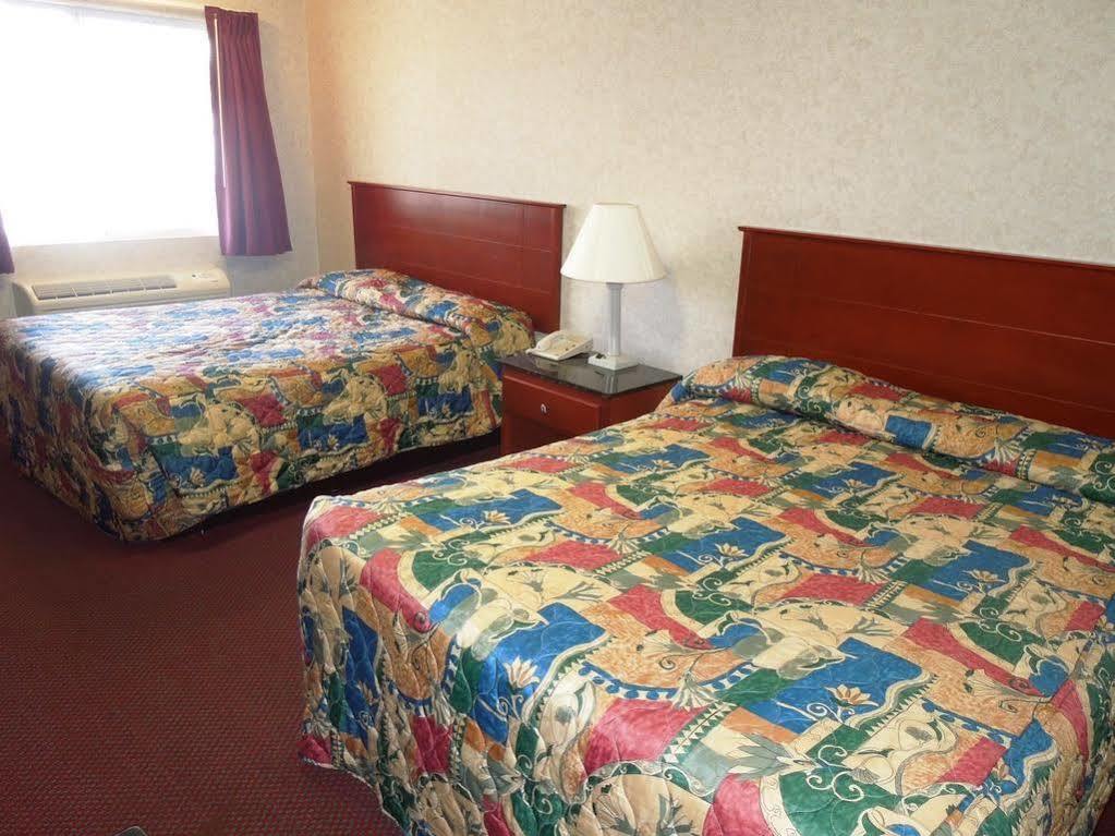 Atrium Inn & Suites Galloway Extérieur photo